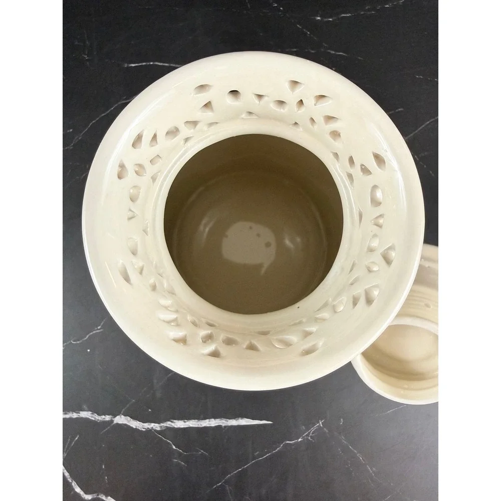 VTG 2006 California Pantry Ceramic Coffee Canister Open Work Lattice 6 1/2in